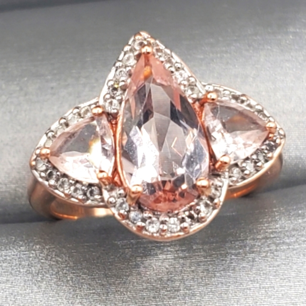 10k Solid Rose Gold Morganite Halo Ring
